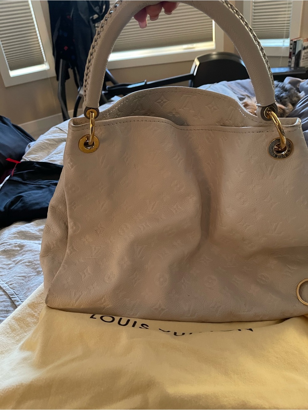 Louis Vuitton Cream Monogram Empreinte Shoulder Bag with Gold Hardware - Picture 2 of 4